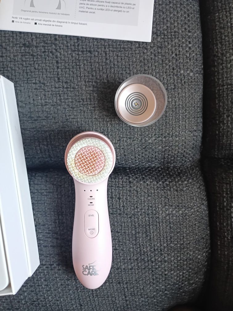 Dispozitiv facial de înfrumusețare