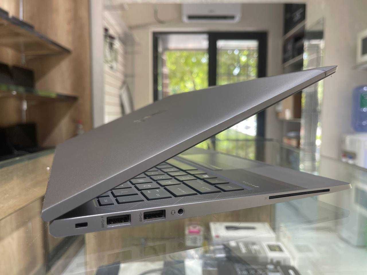 HP ZBook Firefly14 G8 intel Core i7-1185G7 озу16гб хард256ssd