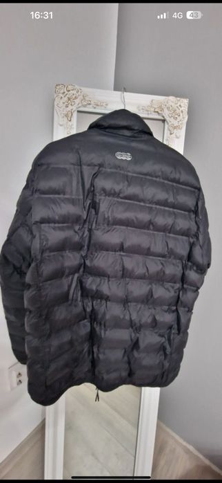 Vând geacă fâș marca Pull&Bear