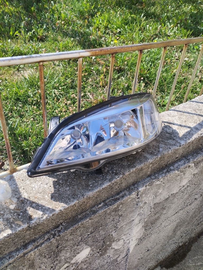 Ляв фар за Опел астра