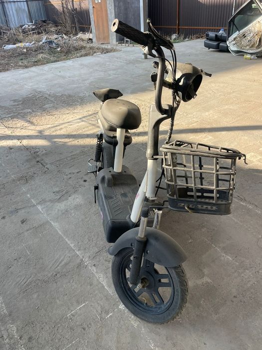 Электро скутер продам