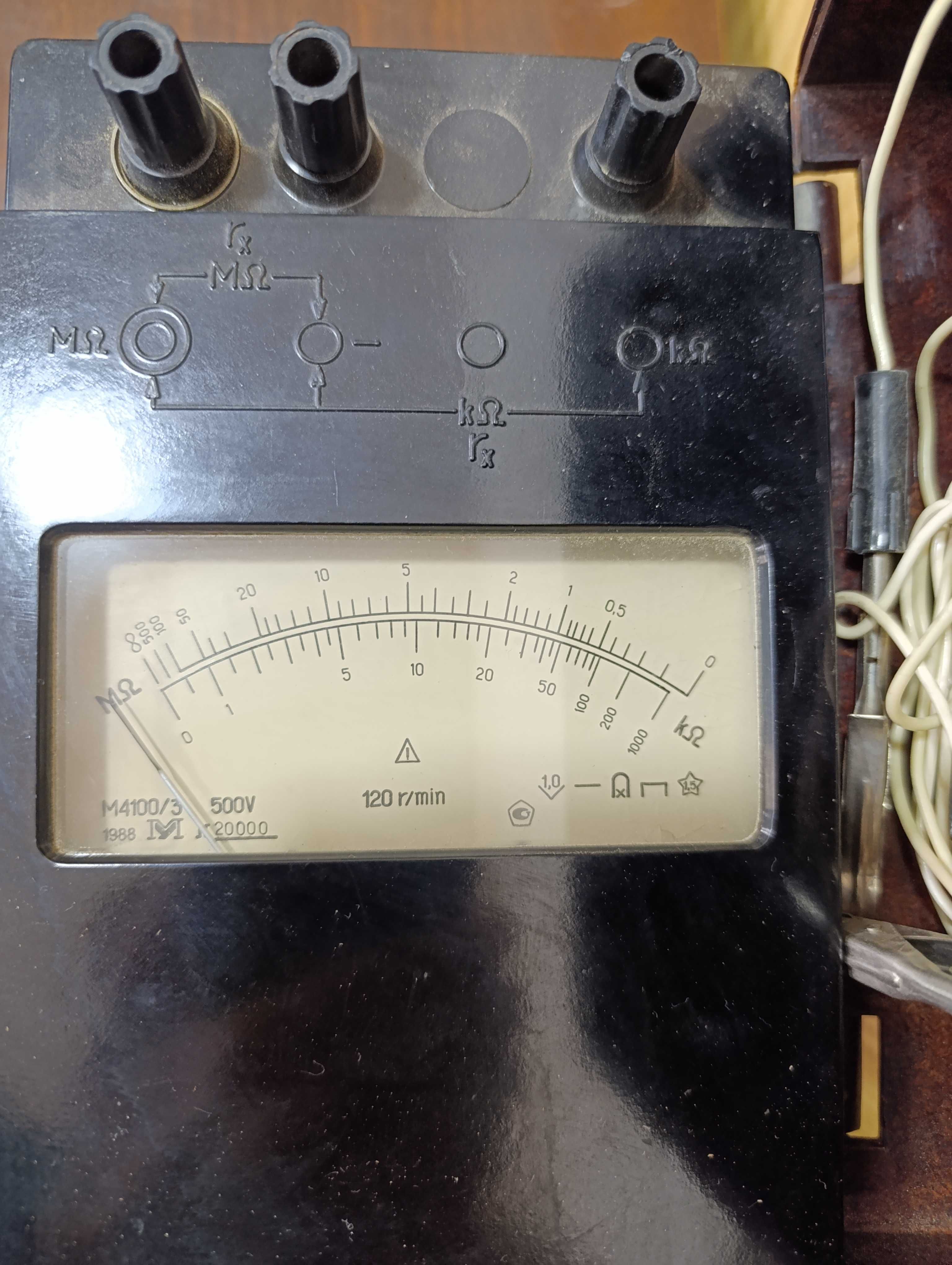 Мегаомметр м4100/3