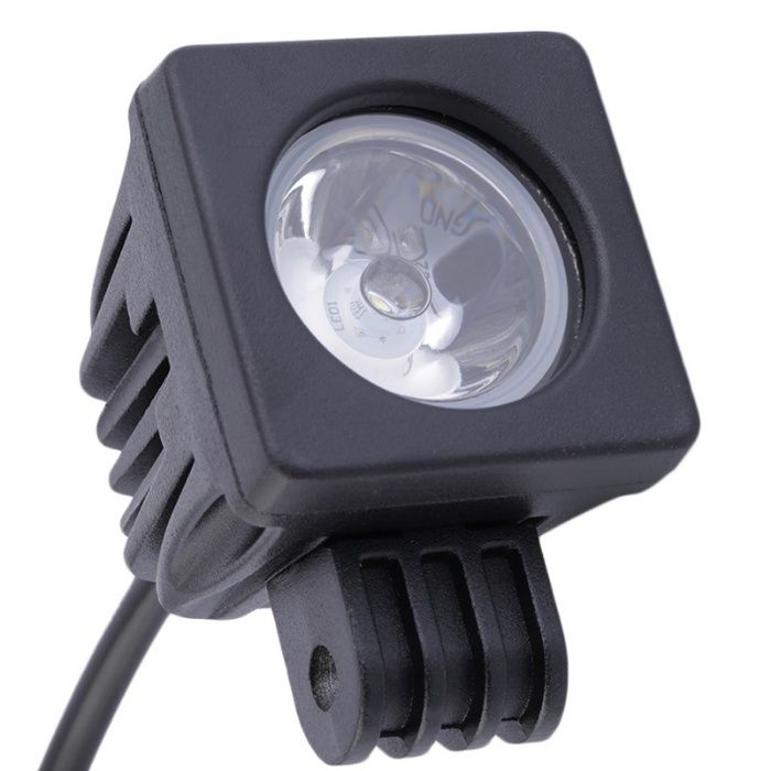 PROIECTOR LED XTC Lights 10w CREE XTC Lights moto atv scuter suv jeep