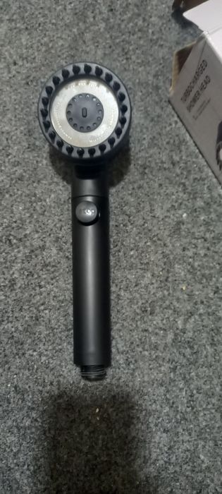 Aniston dush uchun juda ham qulay va zamonaviy dizaynda