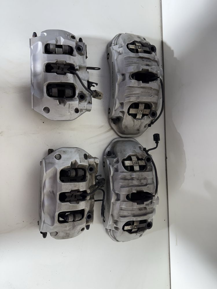 Спирачни апарати brembo за Porshce 958  92 A