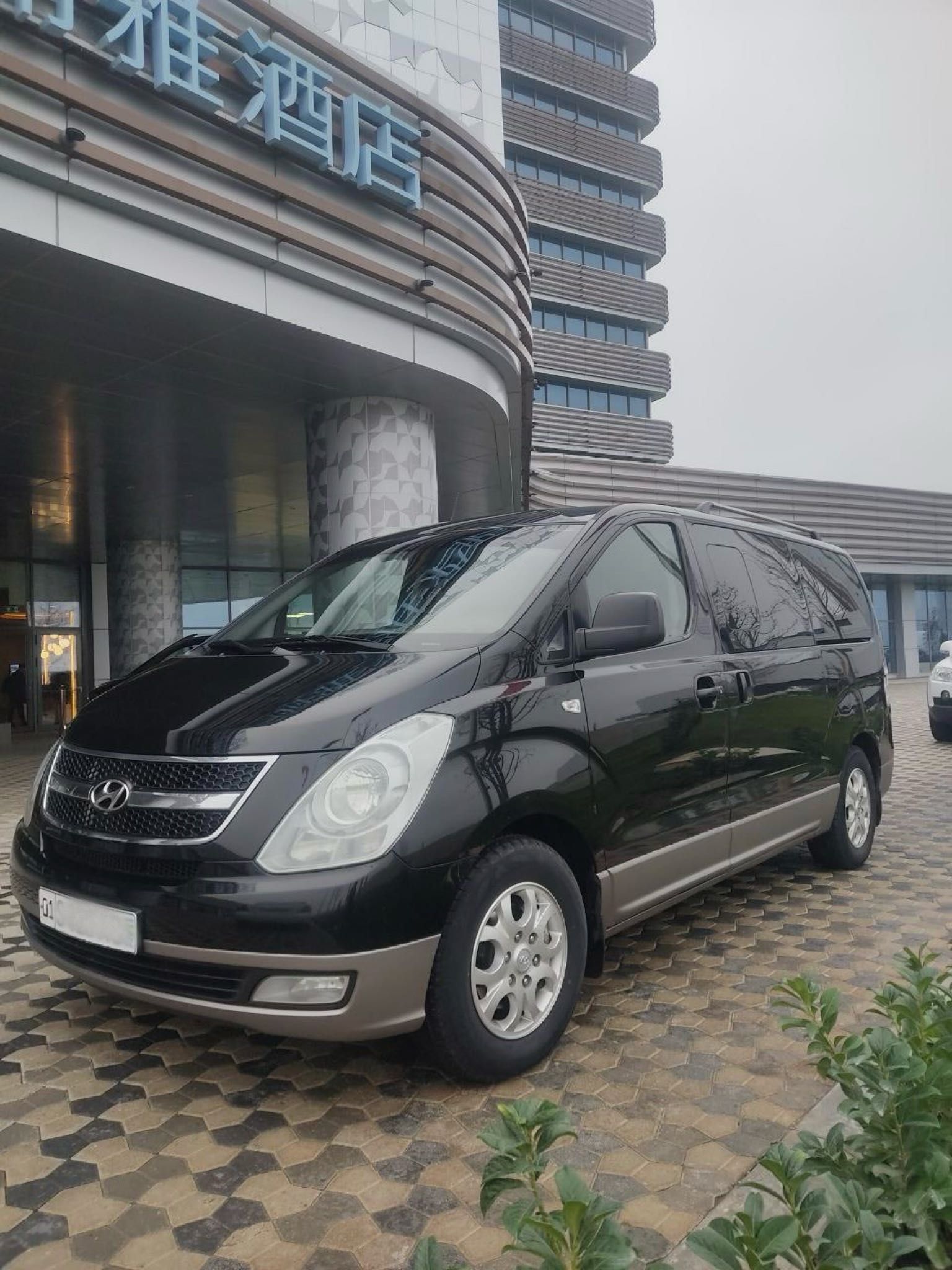 Экскурсии в Ташкенте, трансфер в Самарканд. Минивэн Hyundai H1 -7 мест