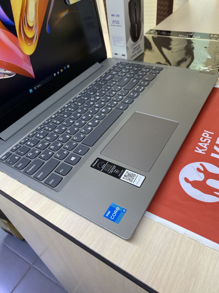 Ноутбук Lenovo Core i3-11 SSD 1024гб Озу 8гб 4 Ядро Full HD Экран