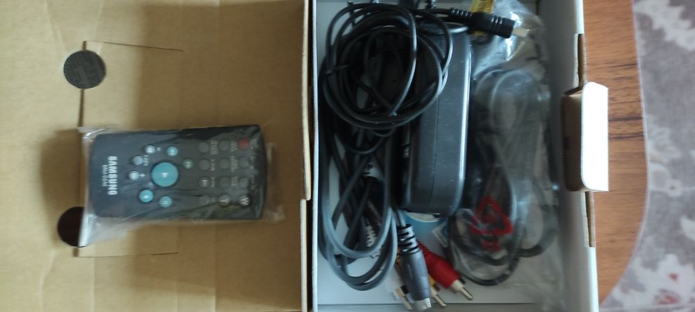 Цифровая видеокамера