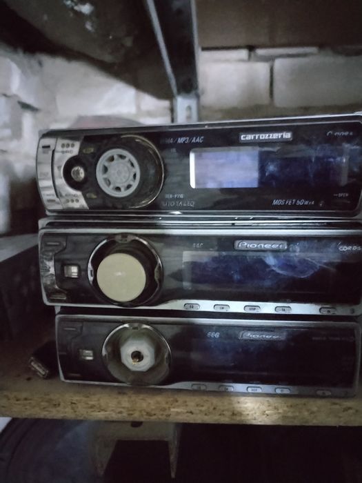 Продам автомагнитолы pioneer дельфин