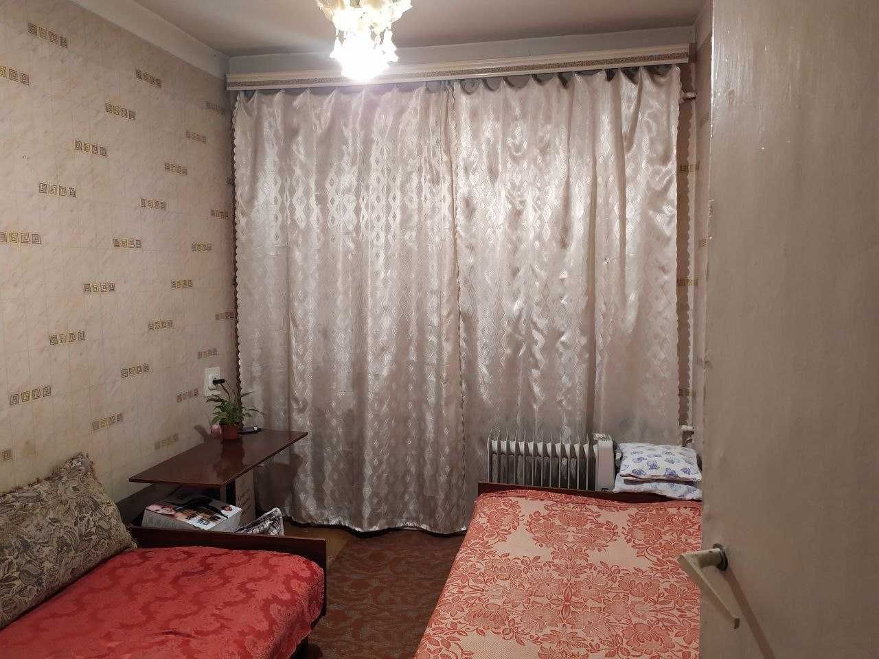 Продаётся! 2/5/5 м-в Учувчилар. Авиагородок 40м2 Балкон 1/3. Техника