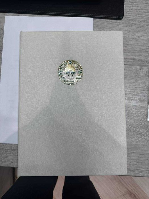 Изготовление папок из натуральной кожи