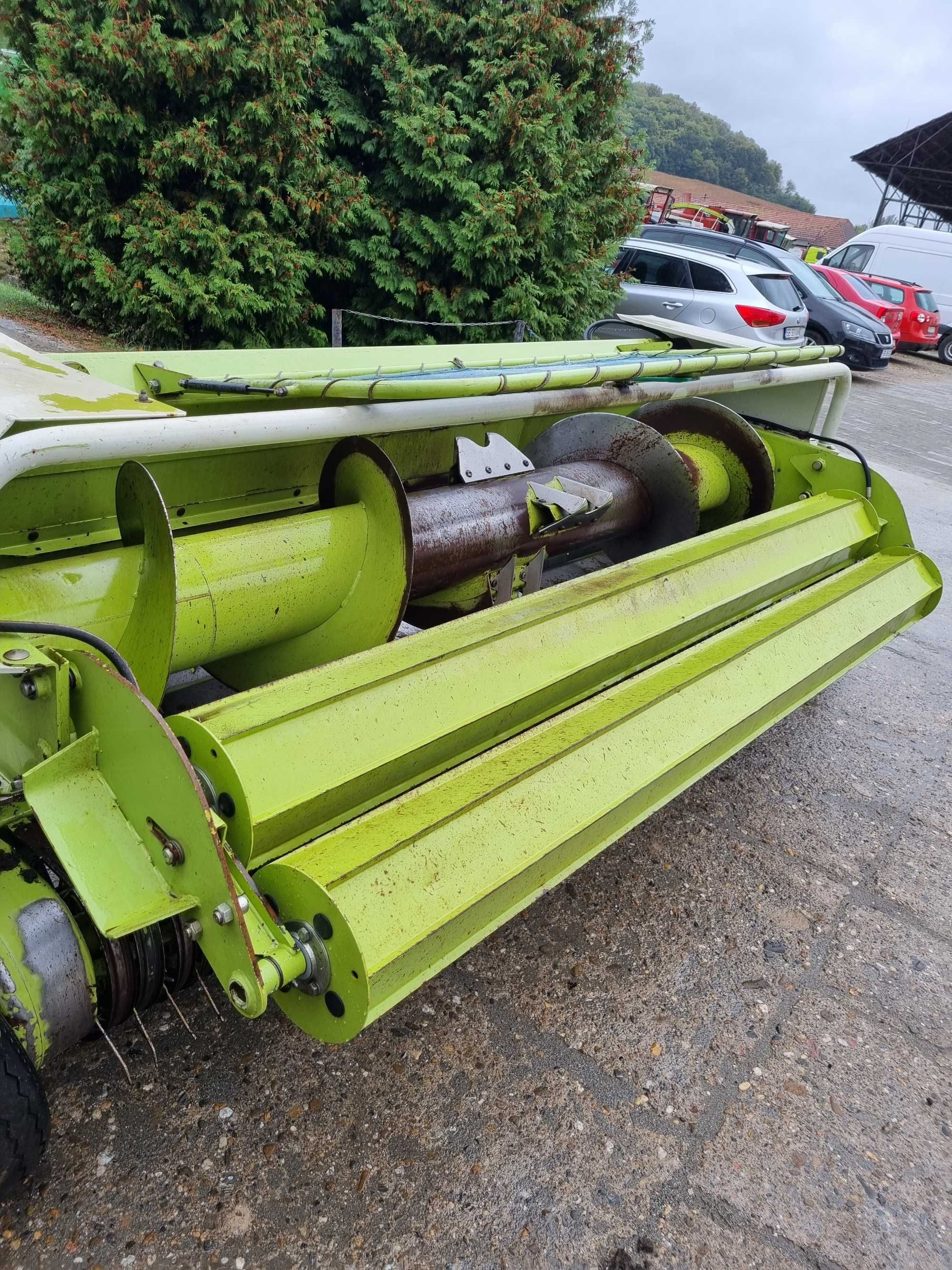 Schimb cu ingrasaminte/seminte/auto Heder/masa semifân Claas PU300