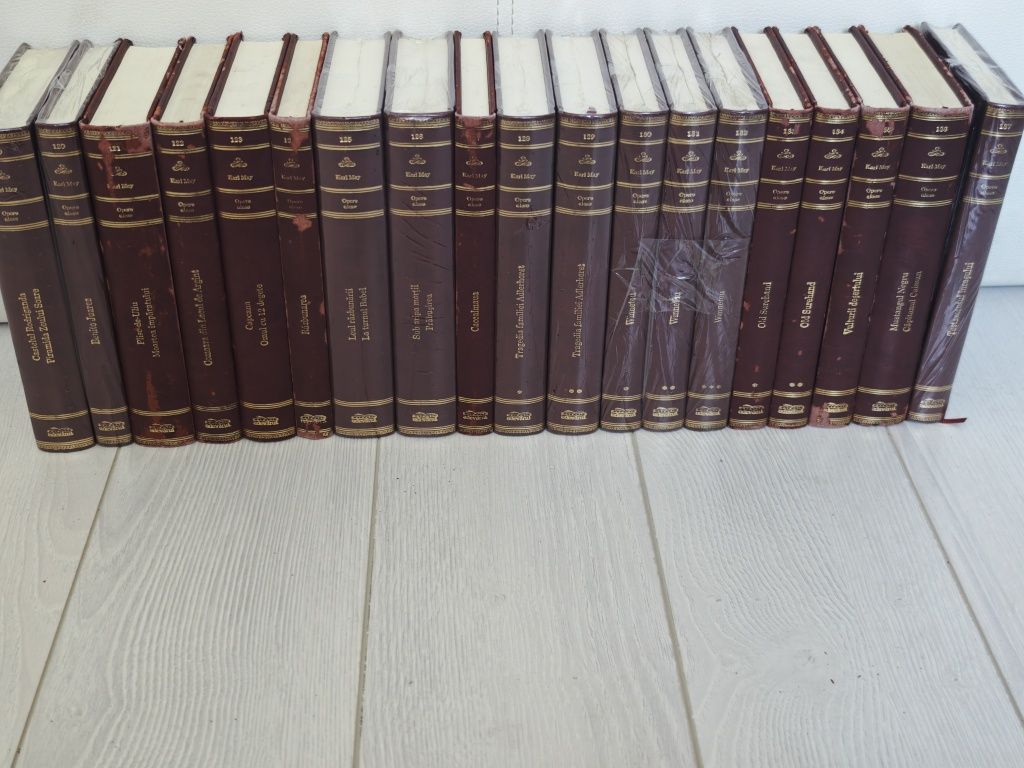 Colecția Karl May, Adevărul Lux, Completa, 18 vol, Stare foarte buna
