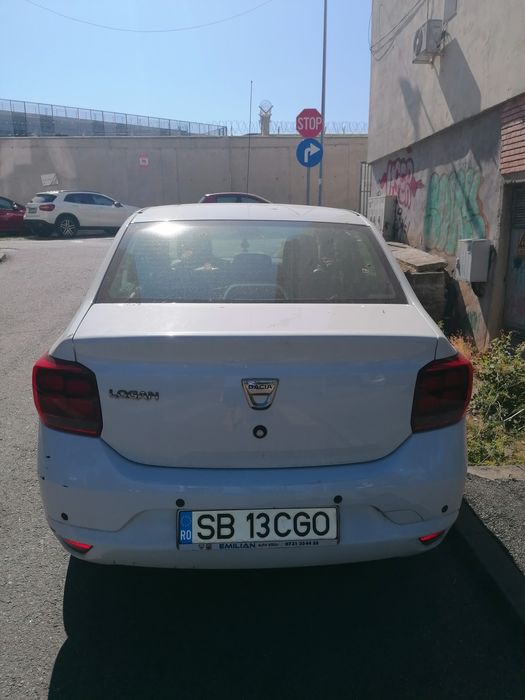 Logan2019, 1,0 turbo24770km, dotari full, prima mana