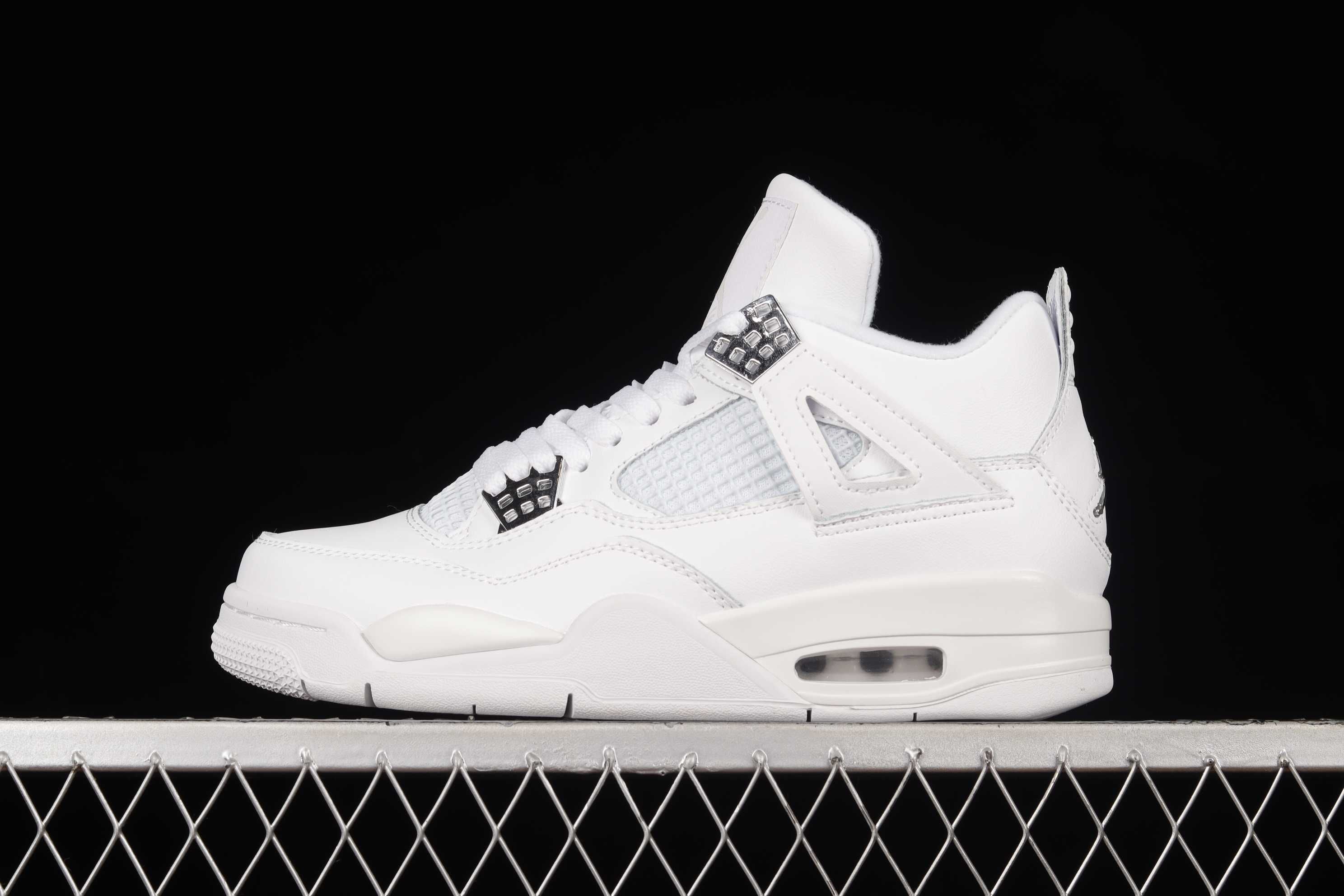 Обувки Nike Air Jordan 4 Retro Pure Money