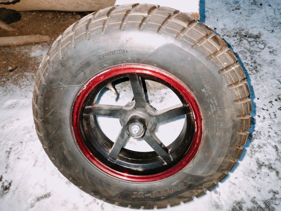 Скутер шина нови