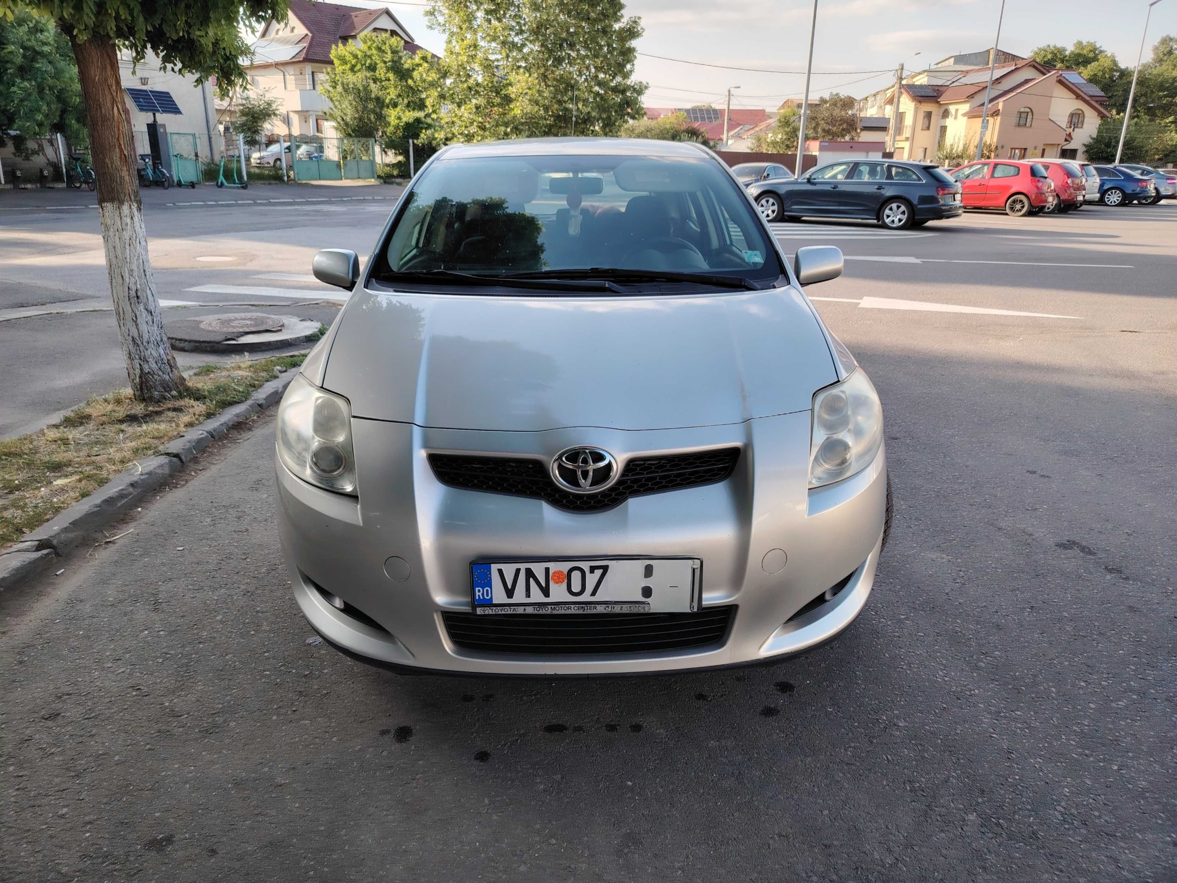 Toyota Auris 1.4 benzina