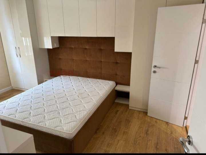 Продава се Тристаен апартамент в София, Белите брези - 84 кв.м за 1917 €/кв.м - Снимка #4