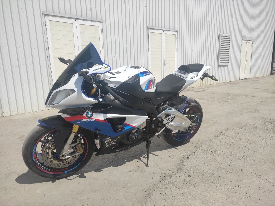 Продам мотоцикл BMW S1000RR
