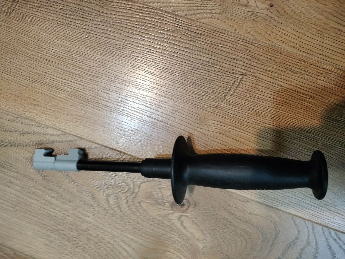 Mâner filetanta Milwaukee