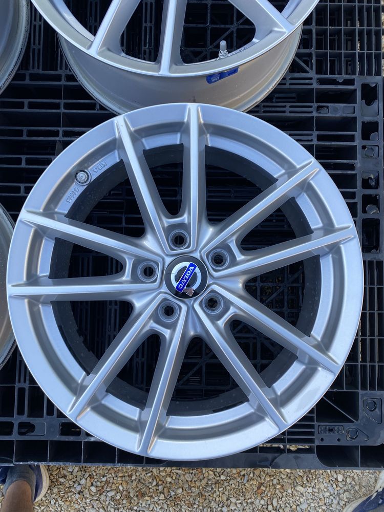 17 цола 5 х 108 мм Волво , Форд , Volvo , Ford