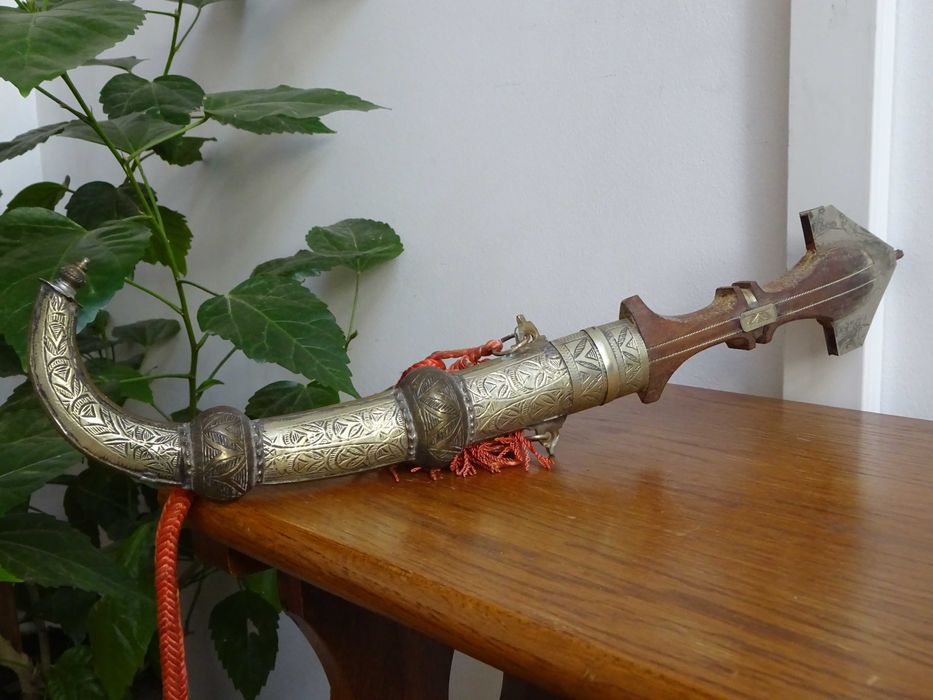Pumnal berber ‘Jambiya’ | Piesa Veche si Rara, de Colectie