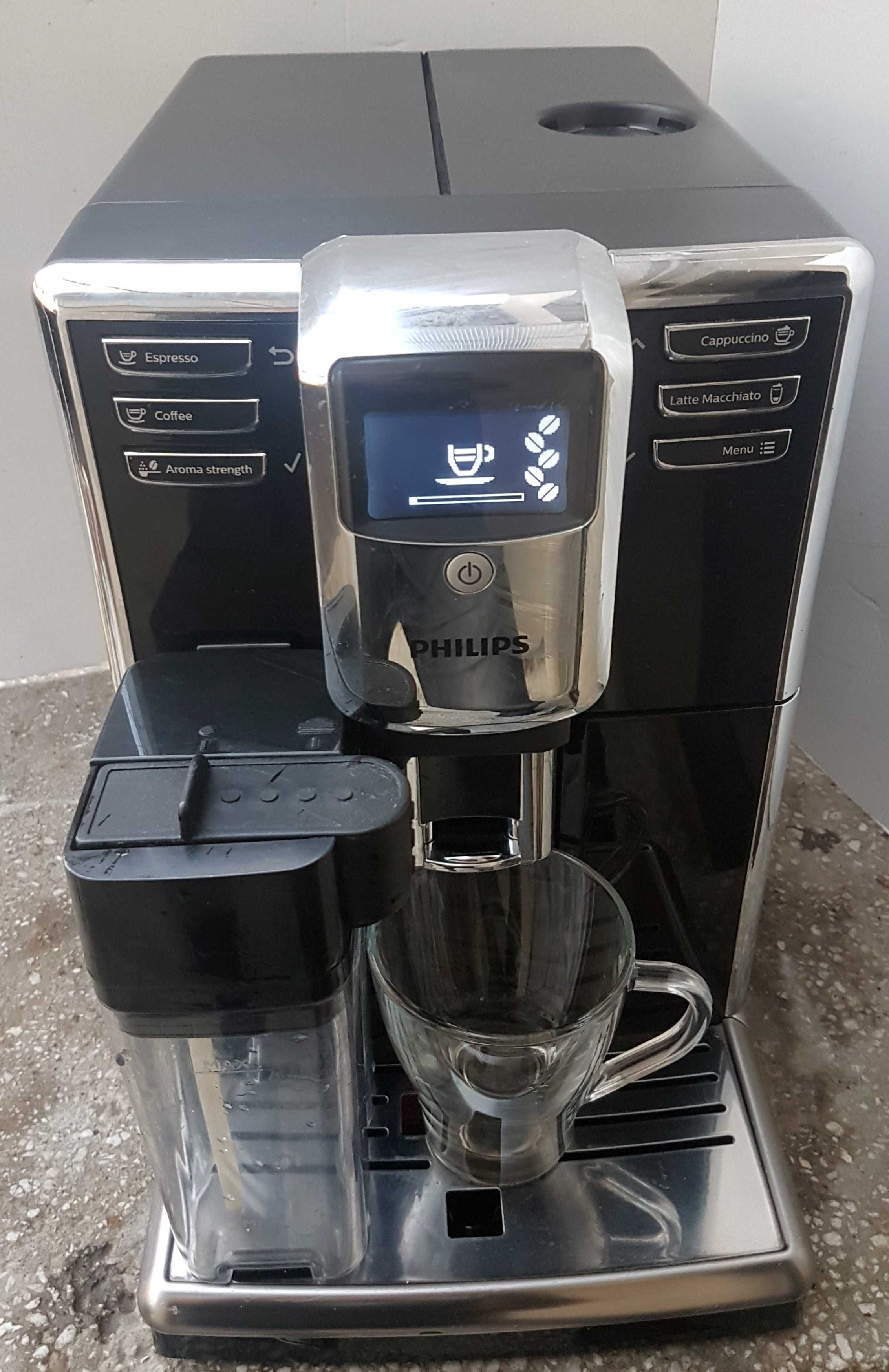 Espressor Philips EP5960 si EP5333 LatteGo 5400, expresor cappuccino