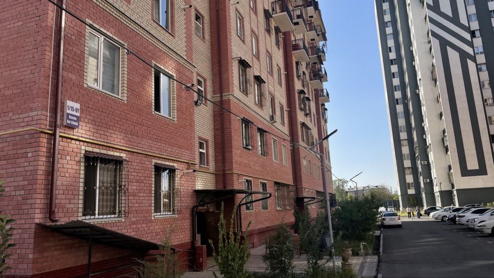 Срочно продается квартира локомотив 3/9/9(97м2)