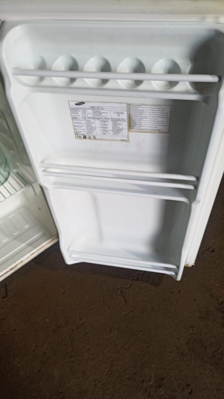 Продам метровый холодильник