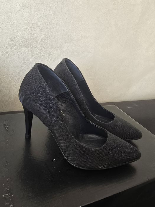 Тъмносини токчета Tara Shoes, handmade, вътрешност естествена кожа.