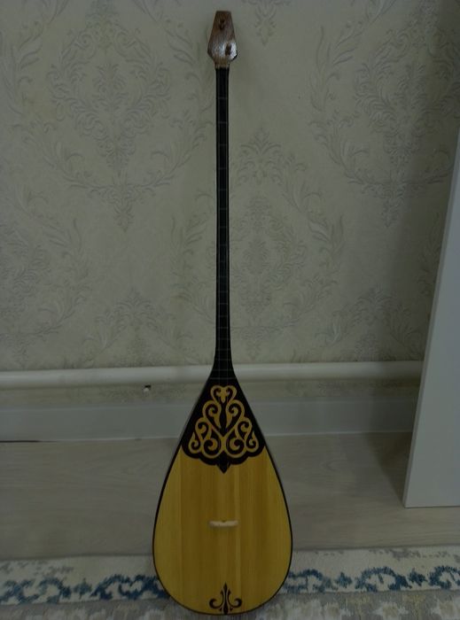 Продаю домбыру новую