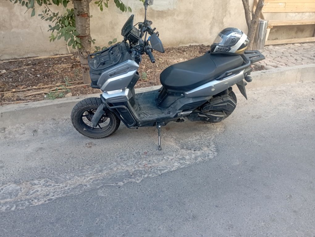 Tank skuter 150 cc