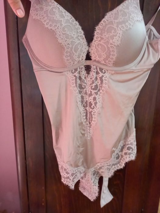 Vind rochie și body mar 40_42