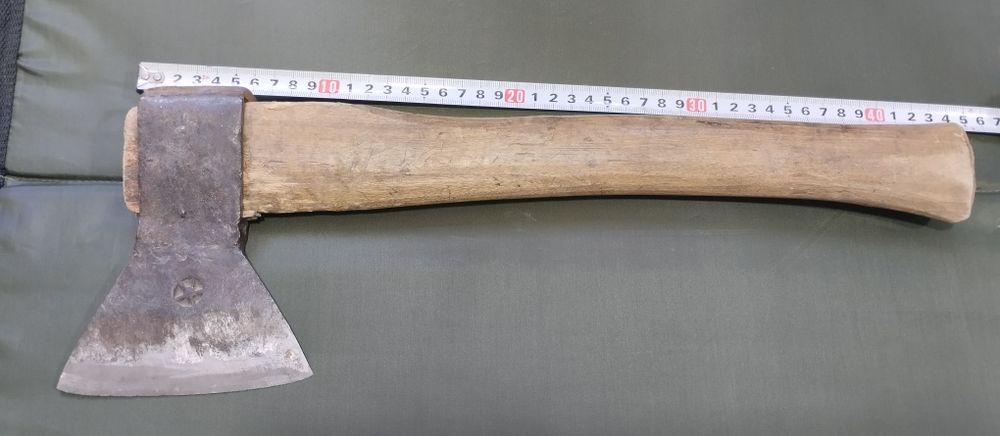 Топор - времени СССР.