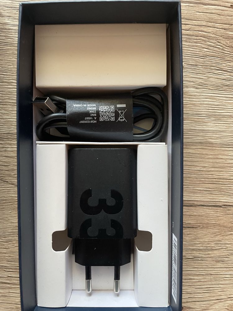 Телефон Motorola G72