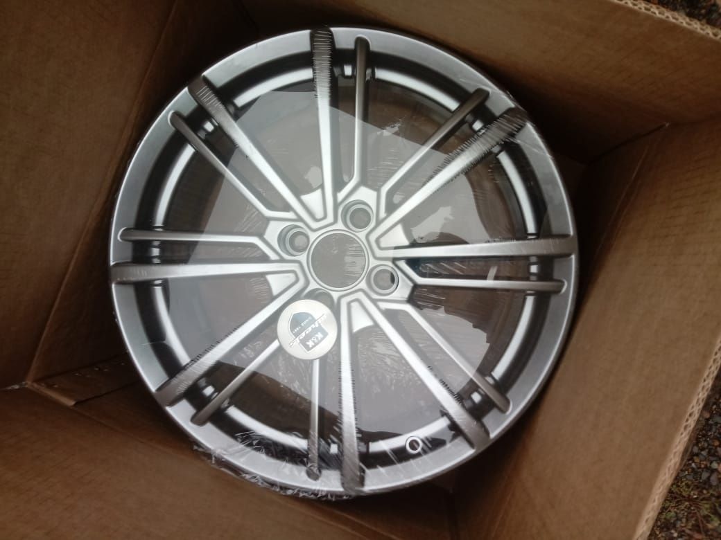 Диски новые Vesta  Logan Largus R17 4x100