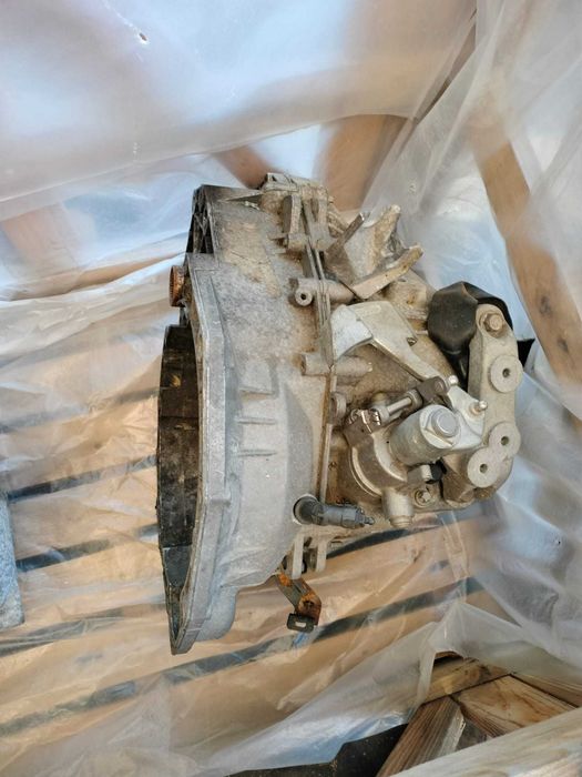 Cutie Opel Insignia 2.0 diesel A20DTR A20DTH manuala 4x4