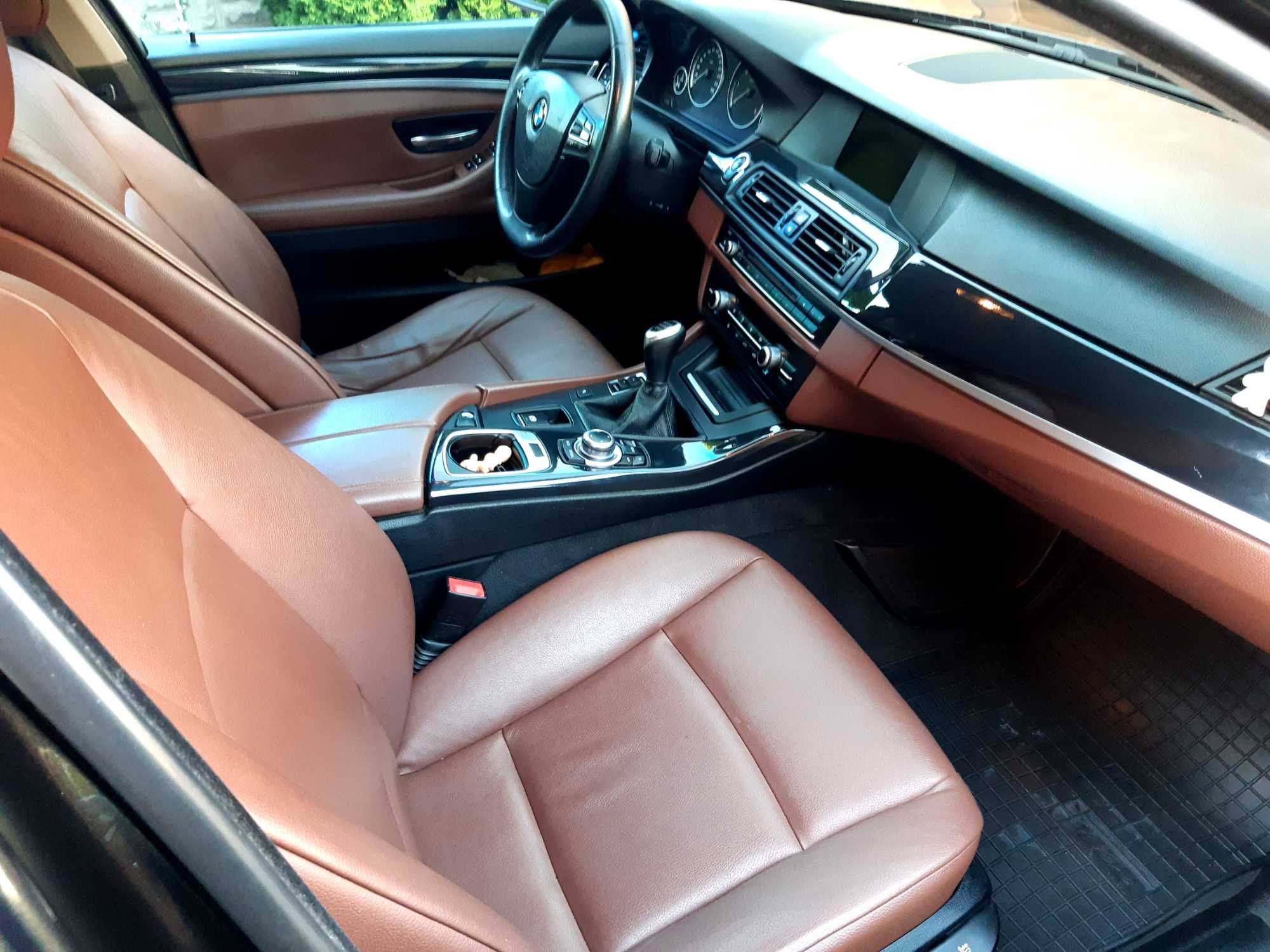 BMW F10 520 diesel fabricatie 2013 LIMUZINA masina de familie Km reali