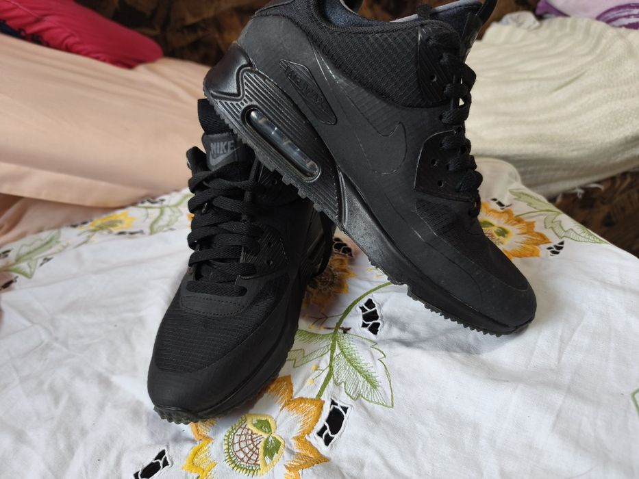 Nike Air Max     că și noi