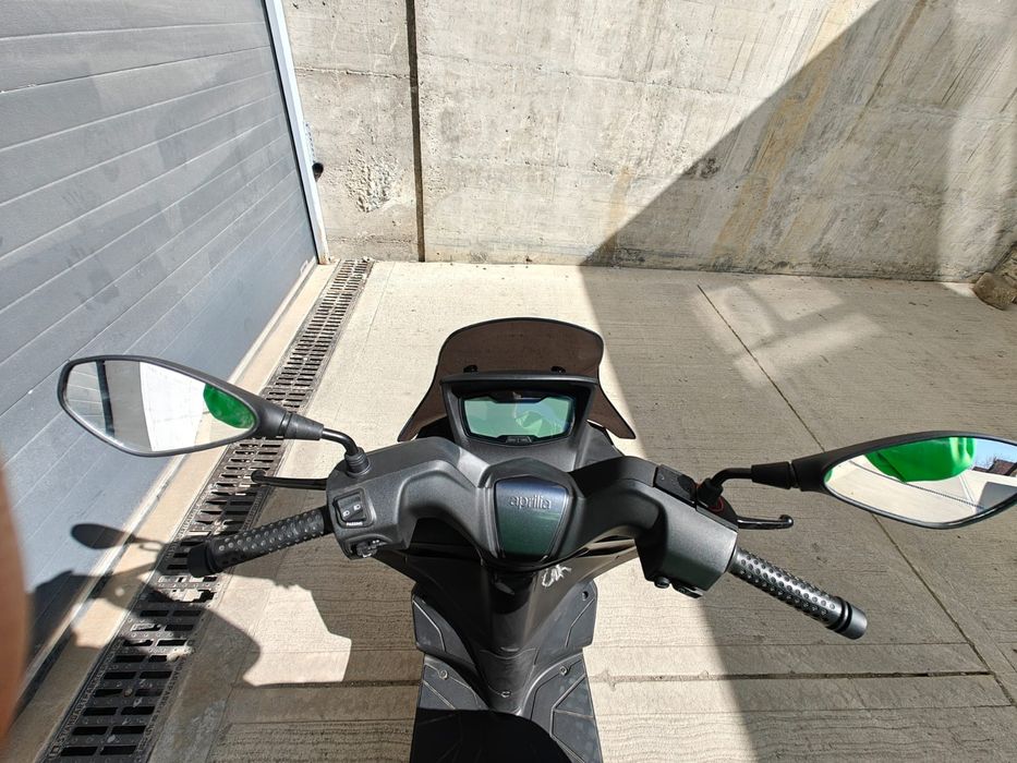 Aprilia SXR 50 din anul 2023