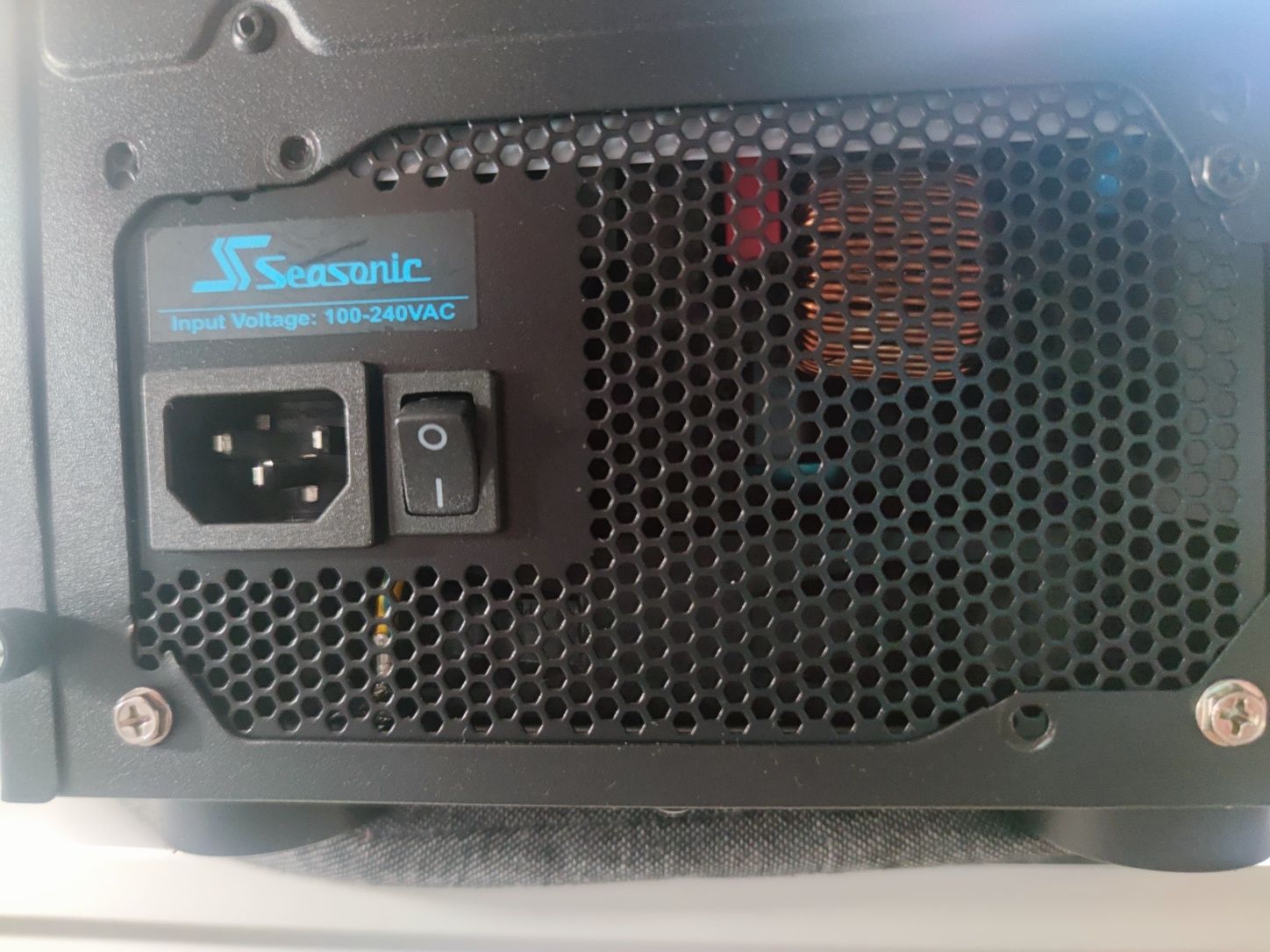 Unitate desktop MSI
