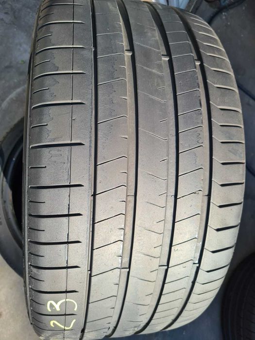 2 anvelope vara Pirelli 325/30/23