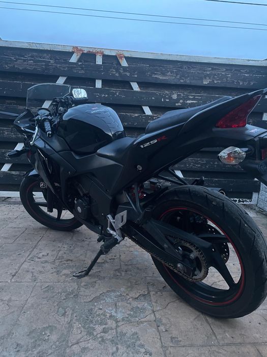 Honda CBR125R 2017