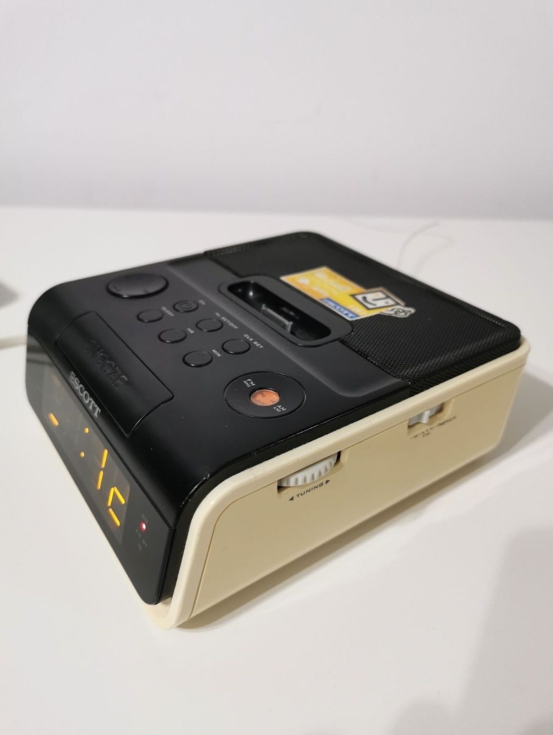 radio-ceas Scott icx2 cu docking station pt ipod.