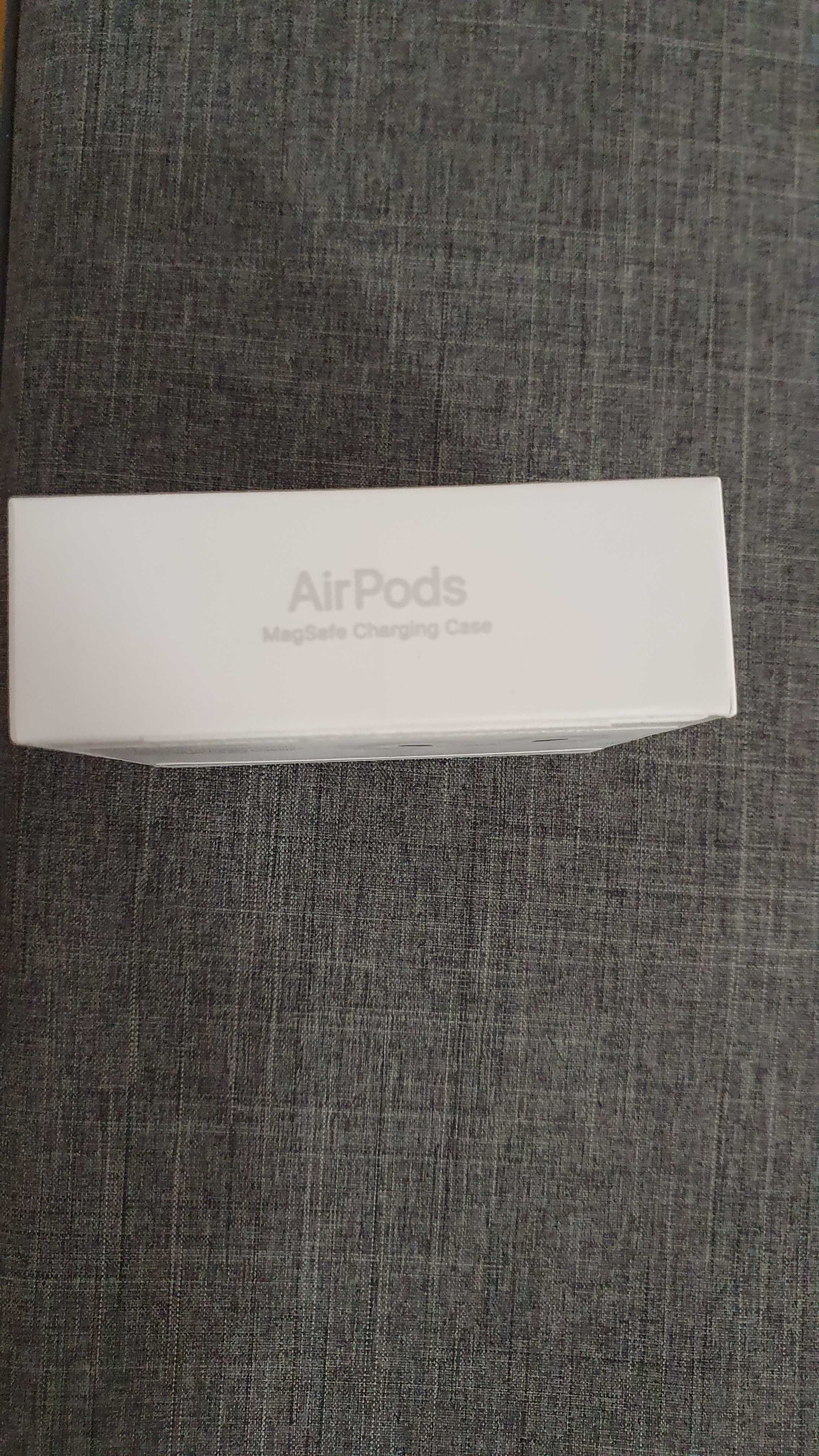 Airpods 3 folosite o singura data