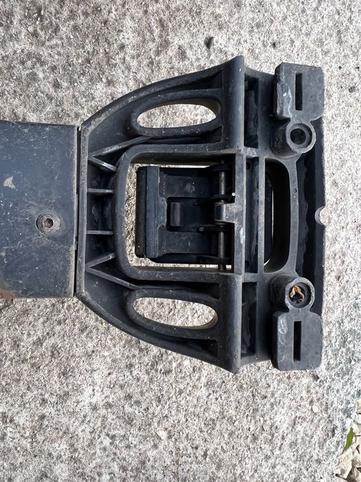 Багажник от Крайслер Вояджер