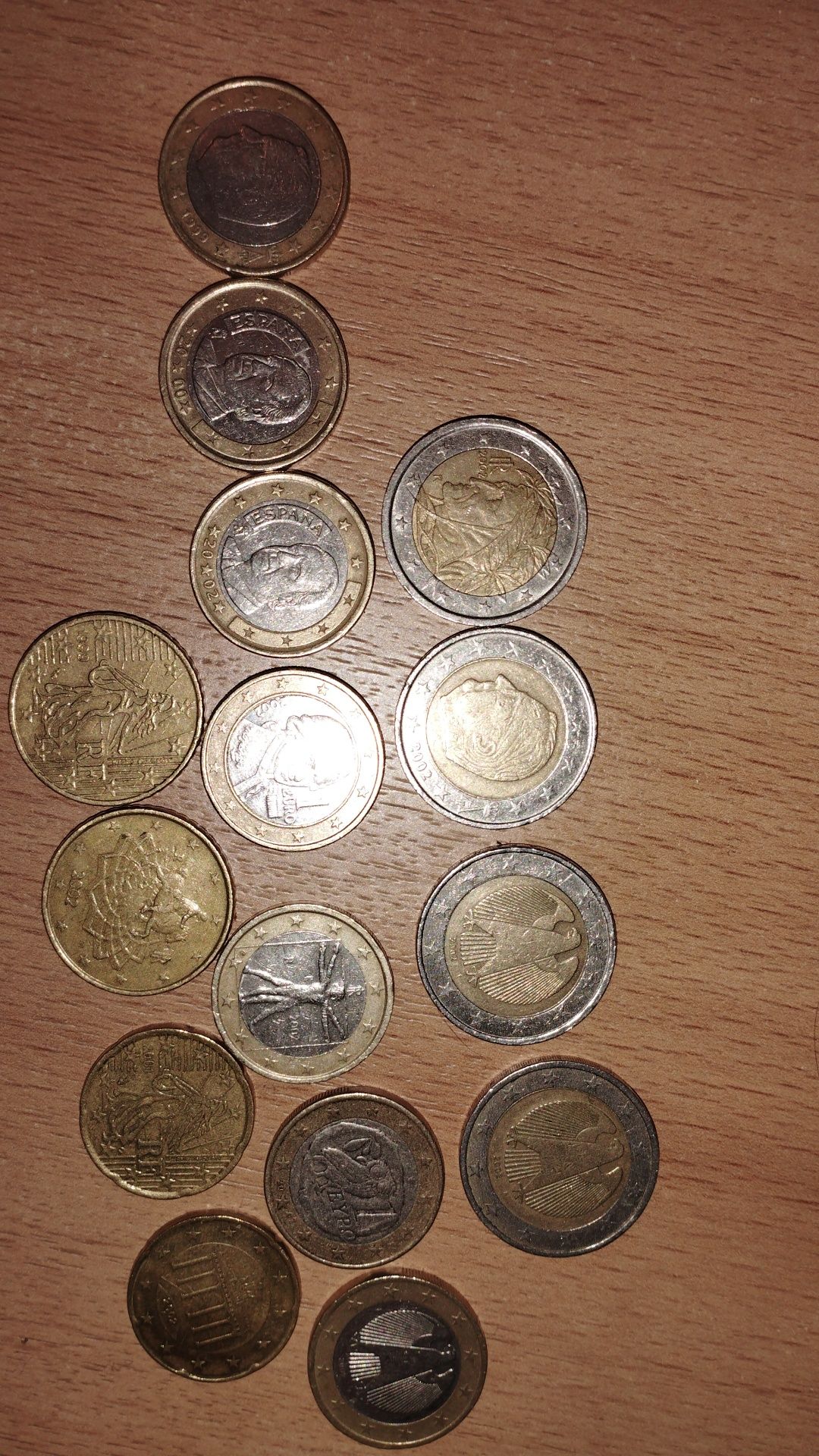 Vând monezi valorase de 2 euro de 1 euro de 50 cenți