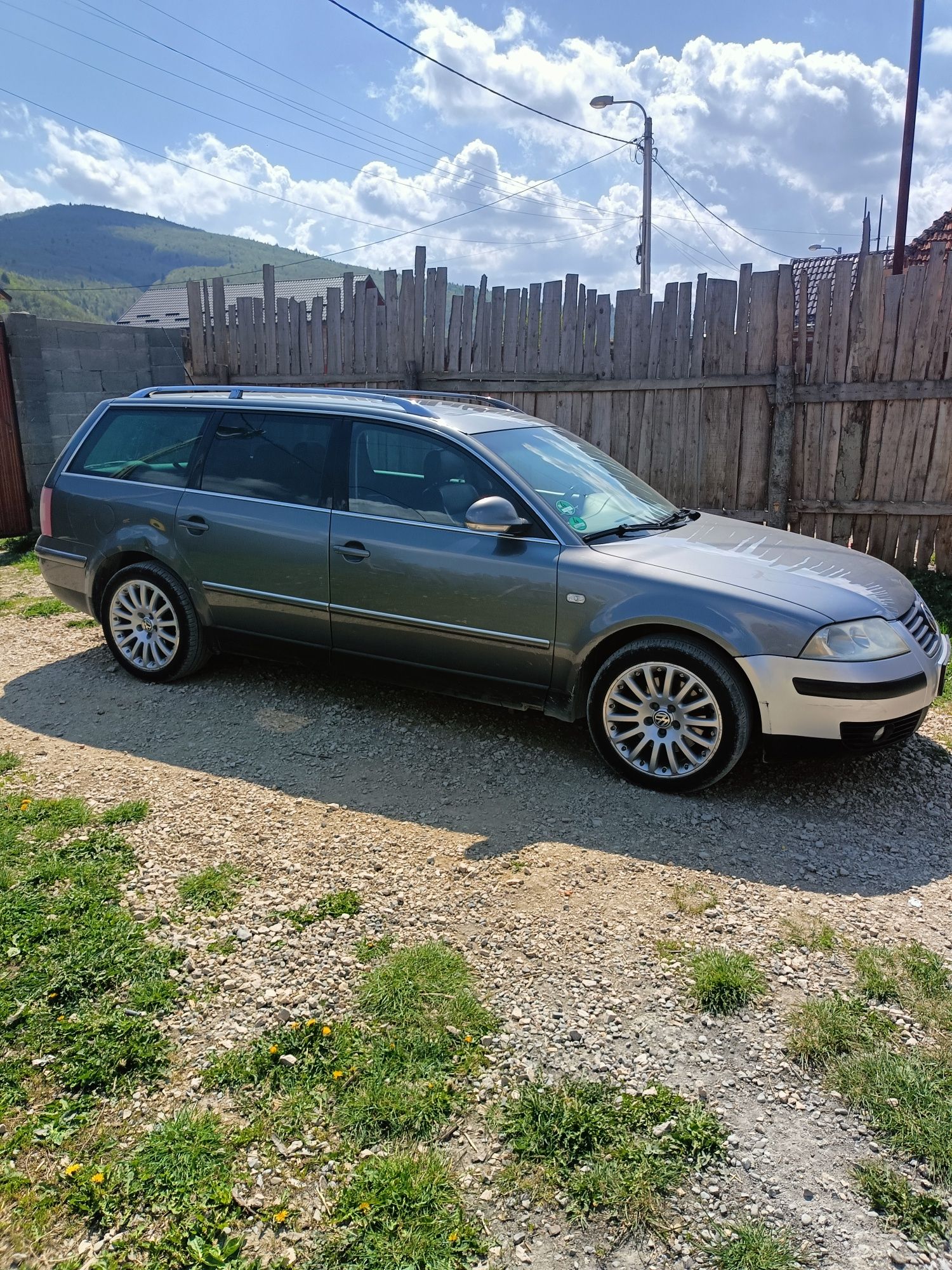 Volkswagen Passat 2.5 diesel.