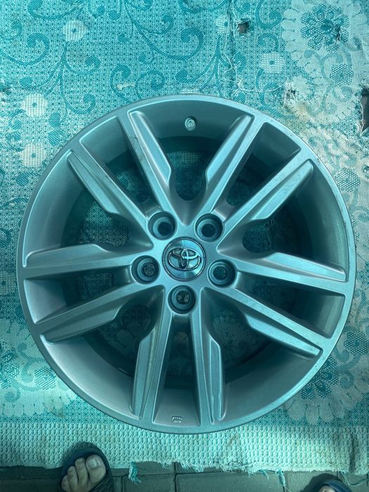 Диски оригинал Toyota Lexus r17 5.114/3