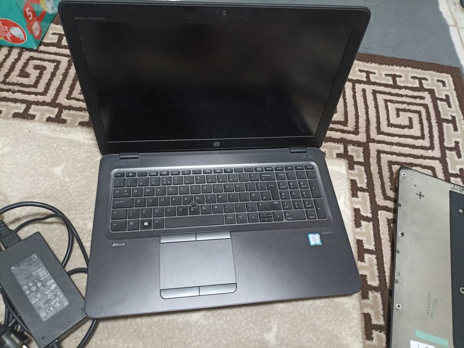 laptop hp zbook pentru piese sau rescris bios